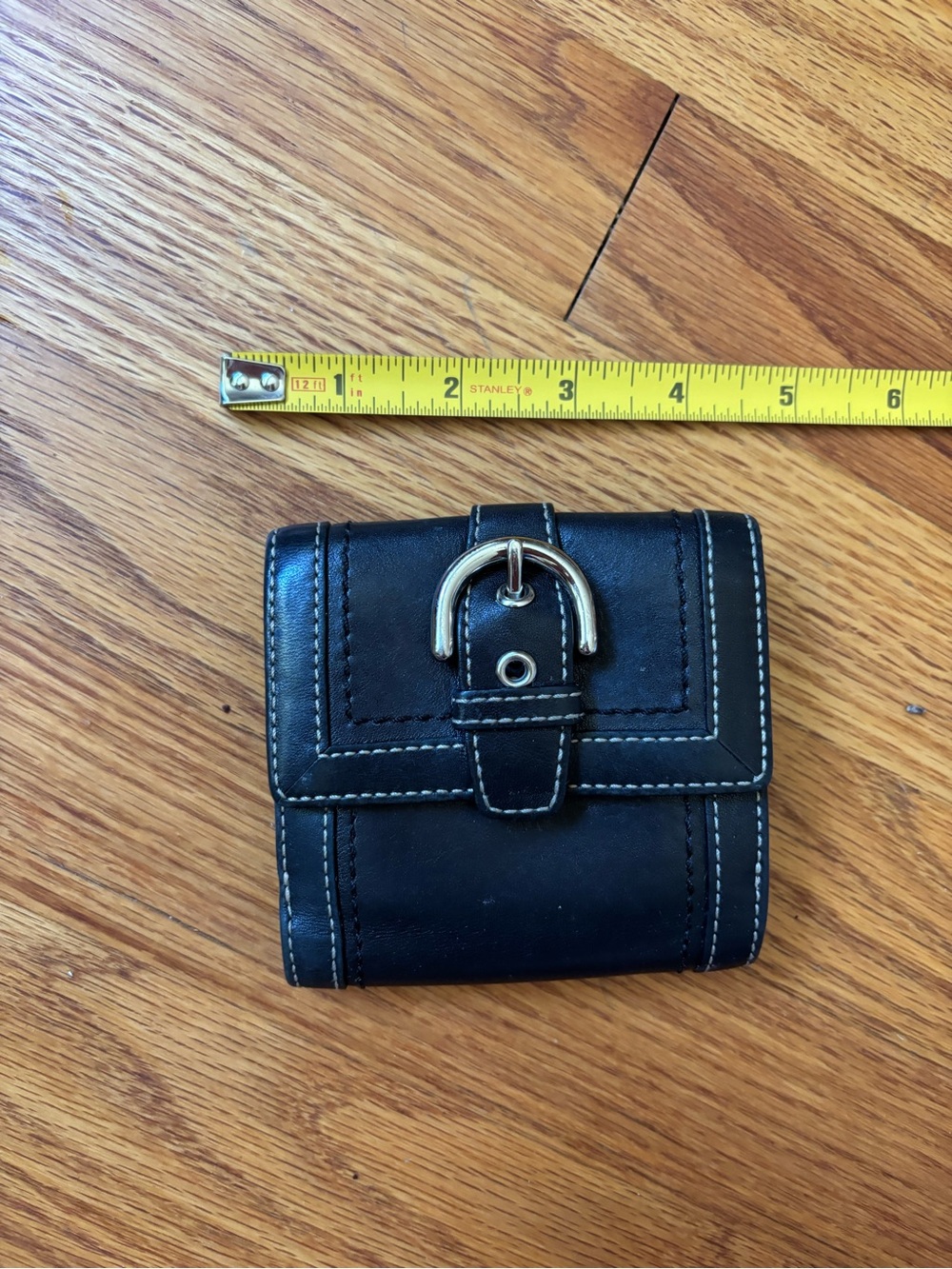 Coach Vintage Black Leather Buckle Wallet - Picture 4 of 7